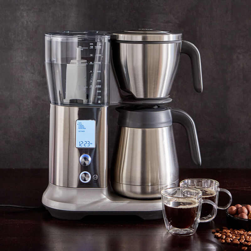 Filter-Kaffeemaschine brüht Kaffee professionell und präzise Bild 4