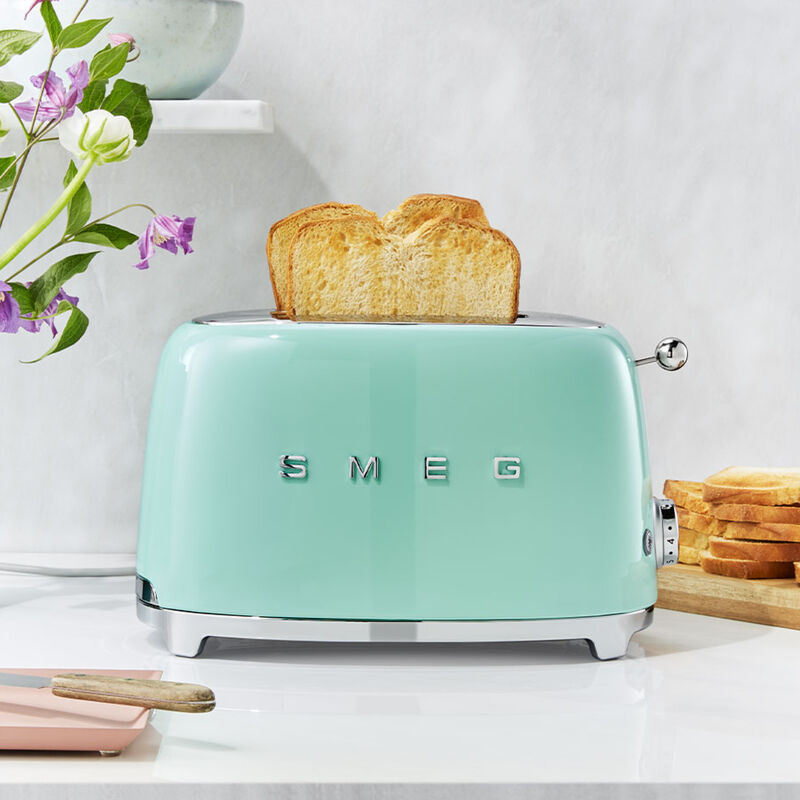 SMEG 2-Schlitz-Toaster verbindet eleganten Retro-Look mit modernster Technik Bild 2