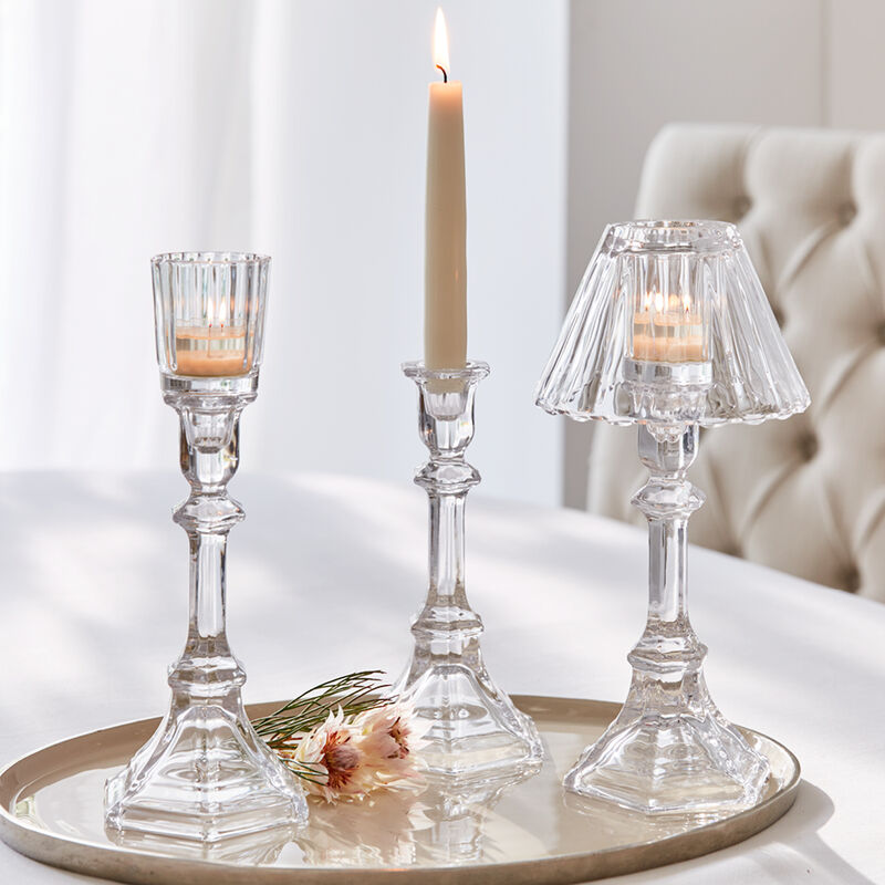 Attraktive Tischdekoration: Wandelbarer Kerzenleuchter bezaubert mit facettenreichem Lichtspiel Bild 2