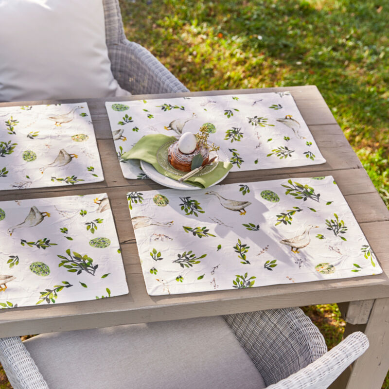 Frühlingshafte Matelassé-Tischsets mit hochwertigem Digitaldruck, Tischsets