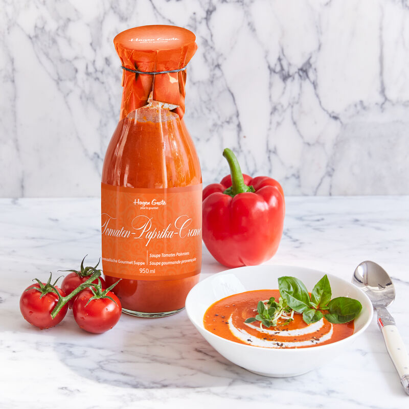 Hocharomatische Tomate-Paprika-Suppe mit sonnengereiftem Gemüse