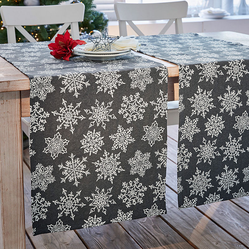 Zweiseitig verwendbare Doubleface-Tischläufer mit winterlichen Eiskristallmotiven