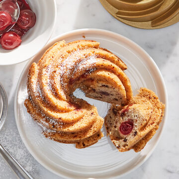 Produktbild fr '  Haselnuss-Kirschkuchen in den Mini Lilienblte-Backformen'