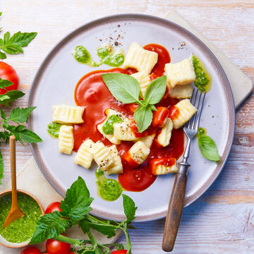 Produktbild fr ' Ricotta-Gnocchetti, Tomatensugo und Basilikum-Pesto '