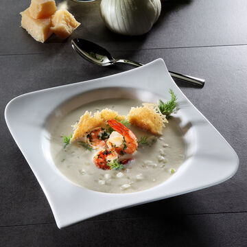 Produktbild fr 'Fenchelcremesppchen mit gerucherten Garnelen und Parmesan-Crackern'