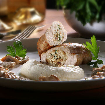 Produktbild fr 'Gefllte Perlhuhnbrust auf Sellerie-Mascarpone-Pree mit Steinpilzragout'