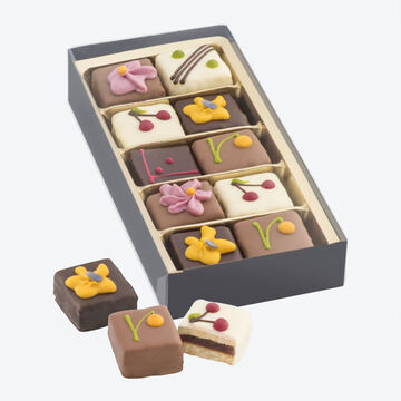 Produktbild f�r 'Handgefertigte Petits Fours liebevoll dekoriert, Petit Four'