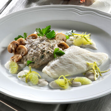 Produktbild fr 'Pochierter Steinbutt mit Champignonpree und Limettencreme'