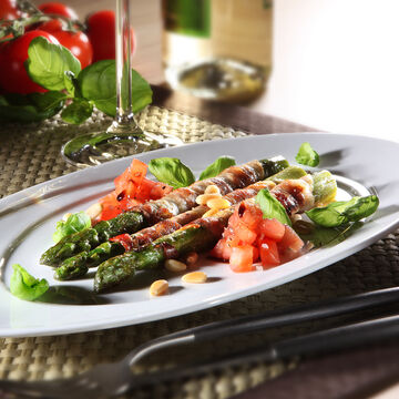 Produktbild fr 'Spargel in Bacon mit Tomatenconcass'