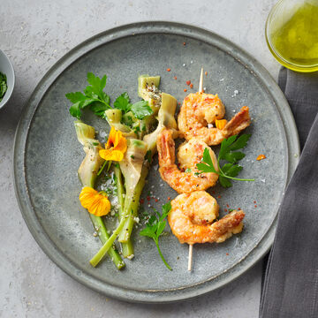 Produktbild fr 'Warmer Artischockensalat mit Agrimetto-Vinaigrette und Garnelenspiessen'