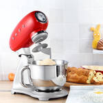 Produktbild fr 'SMEG Kchenmaschine: Neueste Technologie im eleganten Retro-Look'