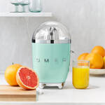 Produktbild fr 'SMEG Zitruspresse verbindet eleganten Retro-Look mit modernster Technik'