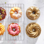 Produktbild fr 'Superleitfhige Mini Guss-Backformen fr detailreiche Spiral- und Lilienblte-Kuchen, 4er Set'