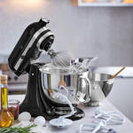 Produktbild fr 'Aktion: KitchenAid Artisan Kchenmaschine mit Gratis-Zubehr'