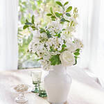 Produktbild f�r 'Traumhaftes Blumenarrangement in Wei�'