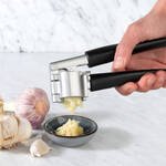 Produktbild fr 'Knoblauchpresse mit Spezialbeschichtung - aufklappbar'