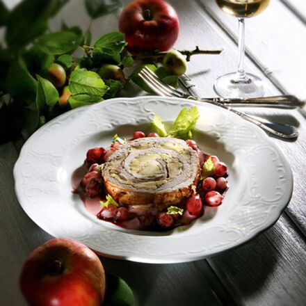 Produktbild fr 'Apfel-Schweinebraten mit karamellisierten Perlzwiebeln und Calvados-Sauce'