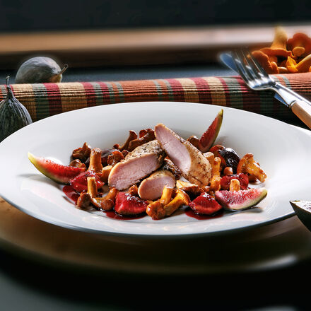 Produktbild fr 'Kaninchenrcken mit Pfifferlingen auf Cassis-Feigen-Ragout'