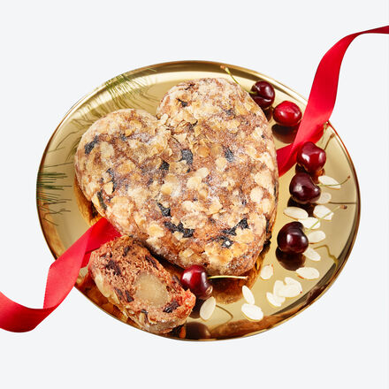 Produktbild fr 'Kirsch-Marzipan-Stollen in Herzform - 750 g'