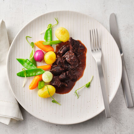 Produktbild fr 'Ochsenschwanz-Ragout mit jungem Gemse'