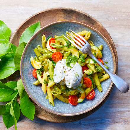 Produktbild fr 'Penne Rigate mit Zitronen-Pesto und Burrata'