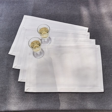 Produktbild fr 'Tischsets: Wetterfeste, fleckenabweisende Garten- und Terrassen-Tischwsche'